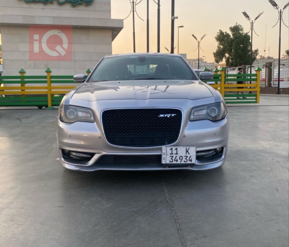 کرایسلەر 300